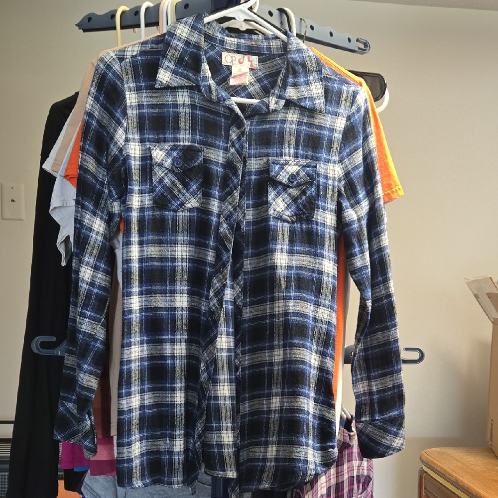 Women's M (Fits Small) Plaid Flannel Shirt